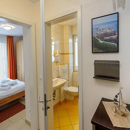 Haus Moewe In - 12 Apartment